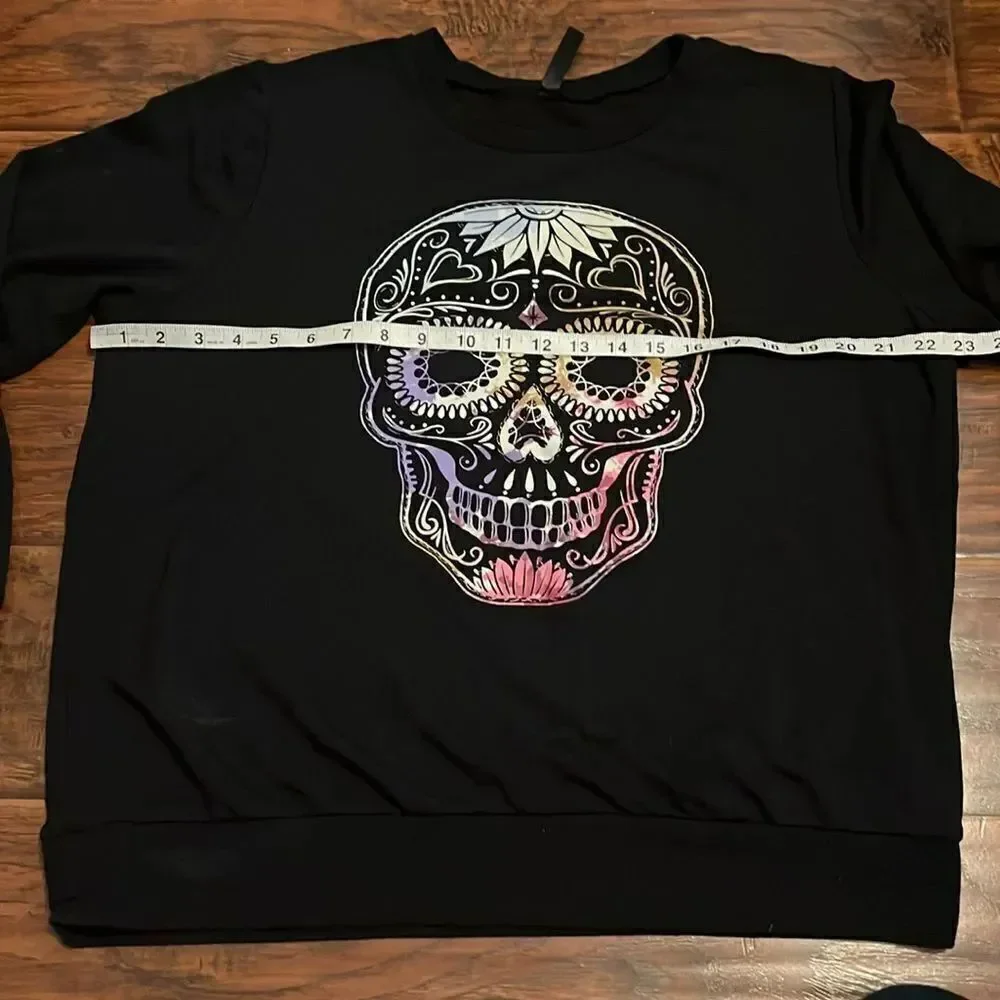Torrid Black Skull Design Graphic Sleep Pullover Shirt Casual Cozy Comfy